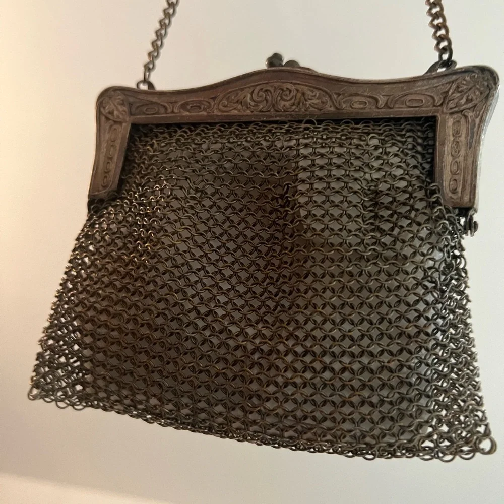 Antique Victorian Ornate Frame Metal Mesh Purse Bag - Picture 11 of 11